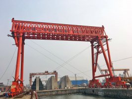 雙主梁半門(mén)式起重機(jī)有哪些特點(diǎn)