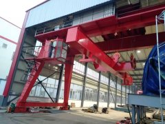 靖江市起重設(shè)備廠南通象嶼項(xiàng)目QC型電磁橋式起重機(jī)、MG型雙梁門式起重機(jī)順利完成安裝