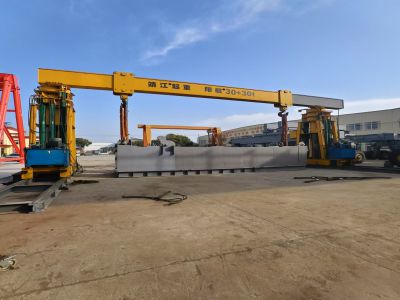 液壓龍門吊起重量大，精度高，應(yīng)用廣！